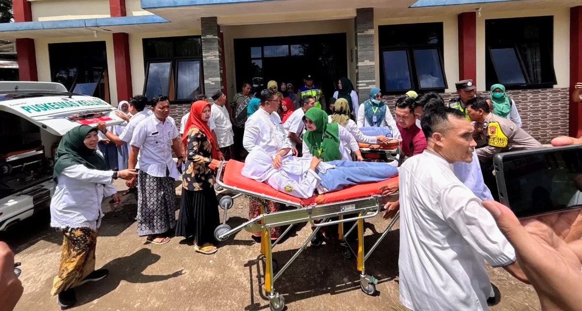 Dugaan Tekanan Politik di Balik Keracunan MBG SMA 2 Kudus, Sekolah Disebut Dipaksa Ganti Mitra Dapur Gizi