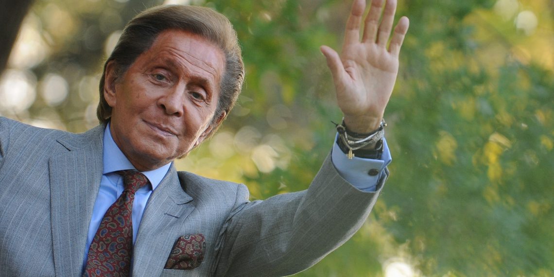 Desainer Legendaris Valentino Garavani Tutup Usia di Umur 93 Tahun