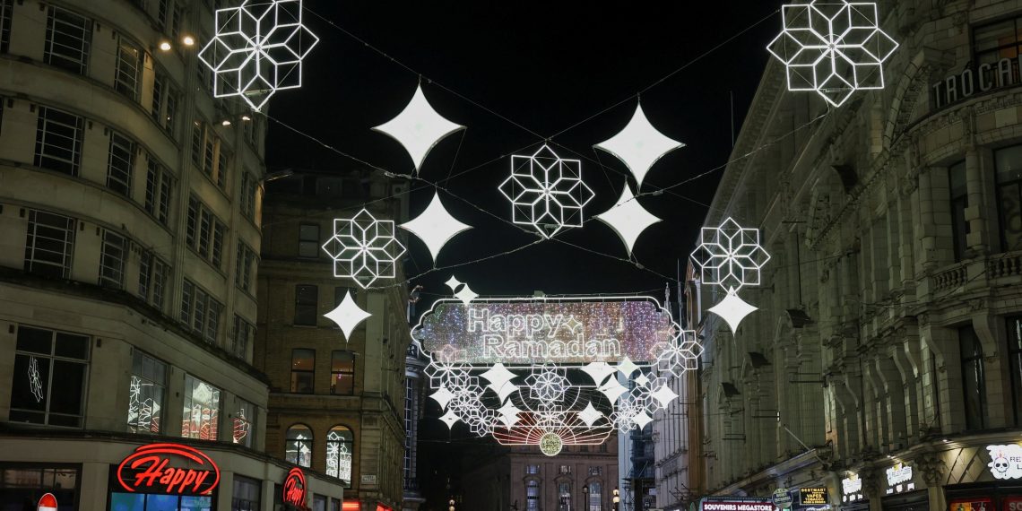 London Sambut Ramadan :  Ribuan Lampu LED Terangi Kota Simbol Keberagaman Dan Persatuan