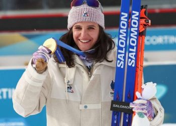 Julia Simon Raih Emas Biathlon Di Tengah Kontroversi Kasus Penipuan Kartu Kredit
