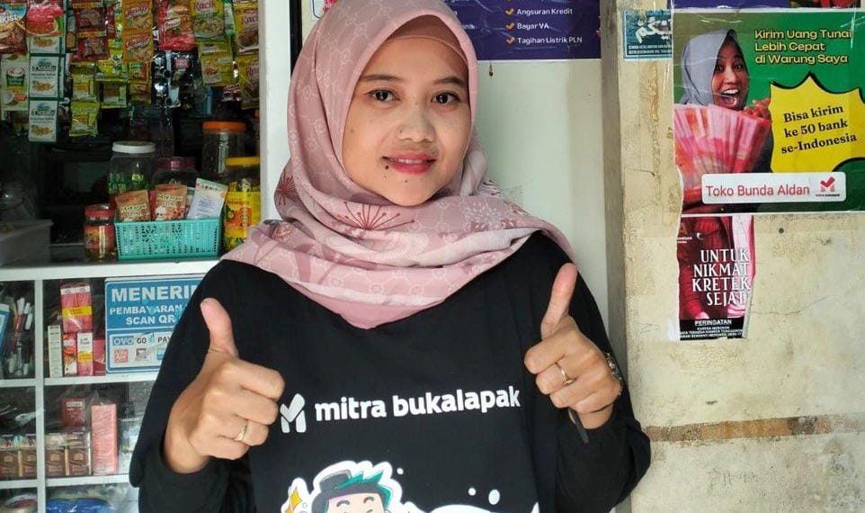 Dari Warung Sembako ke Penggerak Komunitas, Perjalanan Putri Bersama Mitra Bukalapak