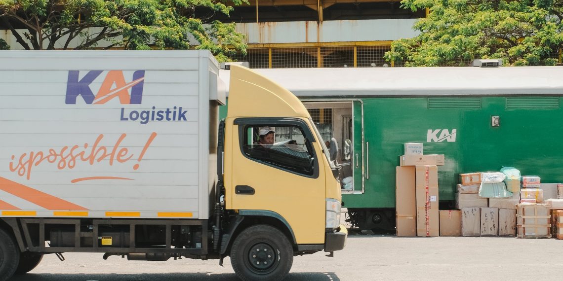 KAI Logistik Kirim 45 Ribu Barang Retail Selama Libur Panjang Imlek 2026