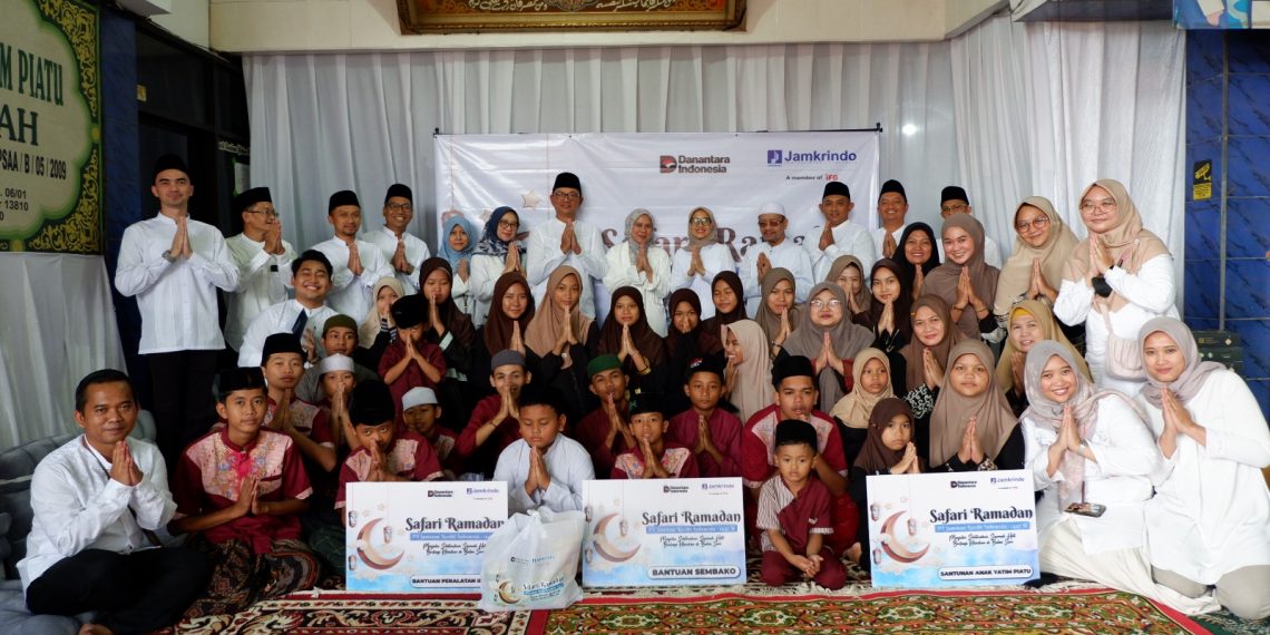 Safari Ramadan, Jamkrindo Bagikan Ribuan Paket Sembako dan Santunan di Sejumlah Daerah