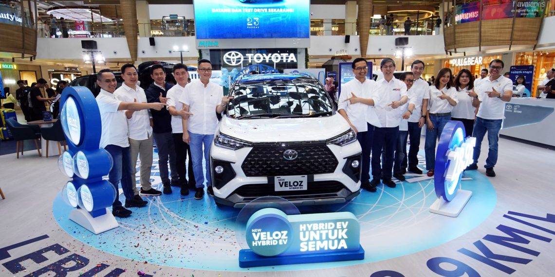 Peluncuran Toyota New Veloz Hybrid EV di Bandung
