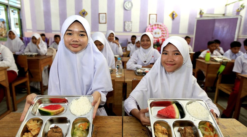 Selama Ramadan, Siswa Muslim Terima MBG dalam Bentuk Makanan Kering