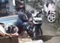 Aksi Maling Motor Berkedok Pemulung di Bekasi Barat Terekam CCTV