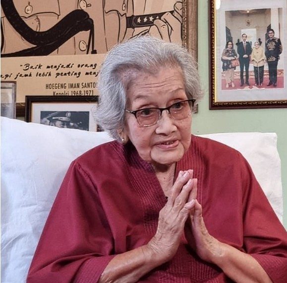 Istri Mantan Kapolri Hoegeng, Meriyati Hoegeng, Wafat di Usia Satu Abad