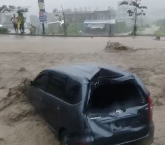 Akses Jalan Menuju Rumah Kediaman  Prabowo Di Bojong Koneng Terendam Banjir