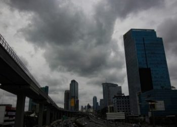 BMKG Prediksi Jabodetabek Diselimuti Awan Tebal dan Hujan Ringan, Sabtu 21 Februari 2026