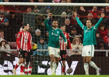Gol Van Dijk Bawa Liverpool Taklukkan Sunderland, Arne Slot Puji Mentalitas Tim