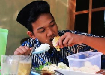 Lupa Makan atau Minum Saat Puasa Ramadhan, Apakah Puasanya Batal? Ini Penjelasan Empat Mazhab