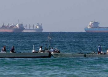 Harga Minyak Global Meroket Usai Serangan Kapal di Sekitar Selat Hormuz