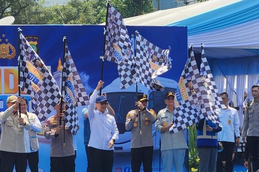 Kapolri Berangkatkan Ribuan Pemudik Gratis, Sopir Bus Lolos Tes Kesehatan