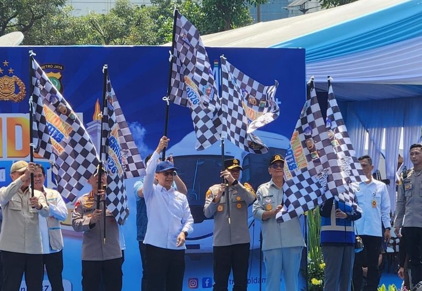 Kapolri Berangkatkan Ribuan Pemudik Gratis, Sopir Bus Lolos Tes Kesehatan