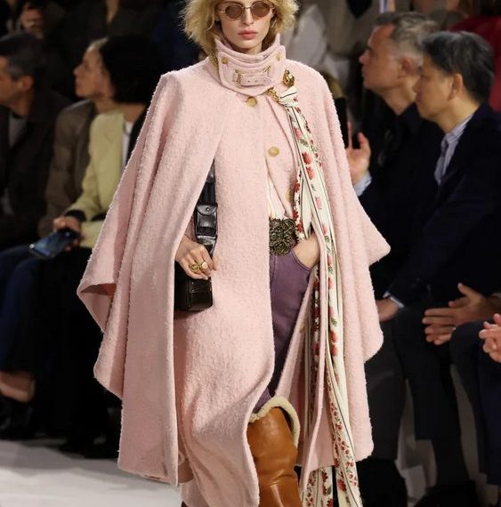 Seberapa Eskapis Seharusnya Dunia Mode?