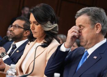 Pejabat Intelijen AS Ungkap Perbedaan Klaim Pemerintah Dalam Sidang Perang Iran