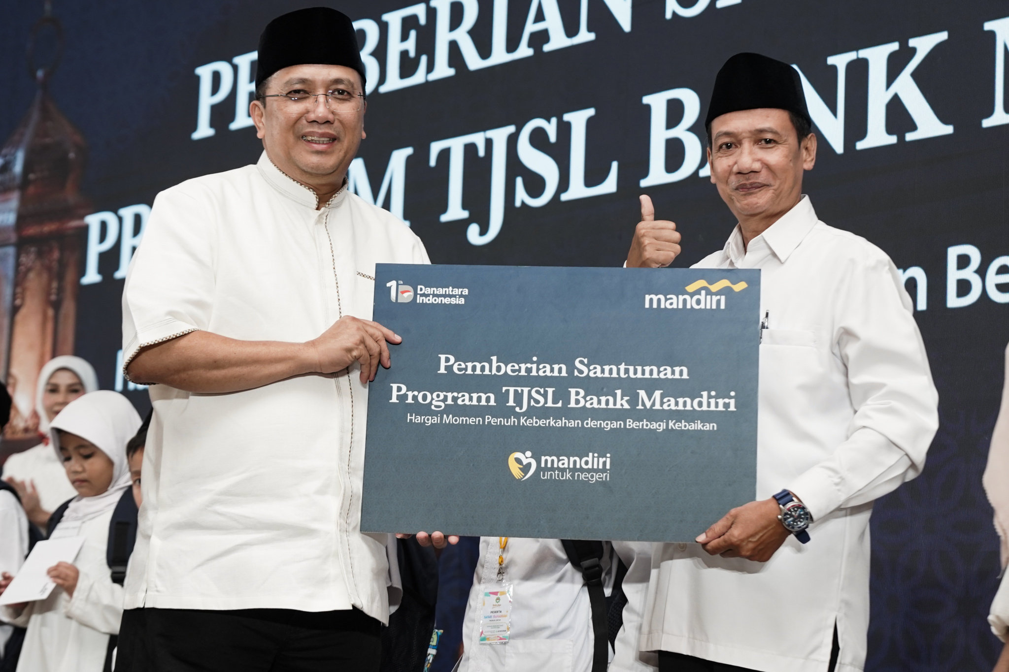 Melayani Sepenuh Hati di Bulan Ramadan, Bank Mandiri Salurkan Program Sosial bagi Lebih dari 114.000 Penerima Manfaat