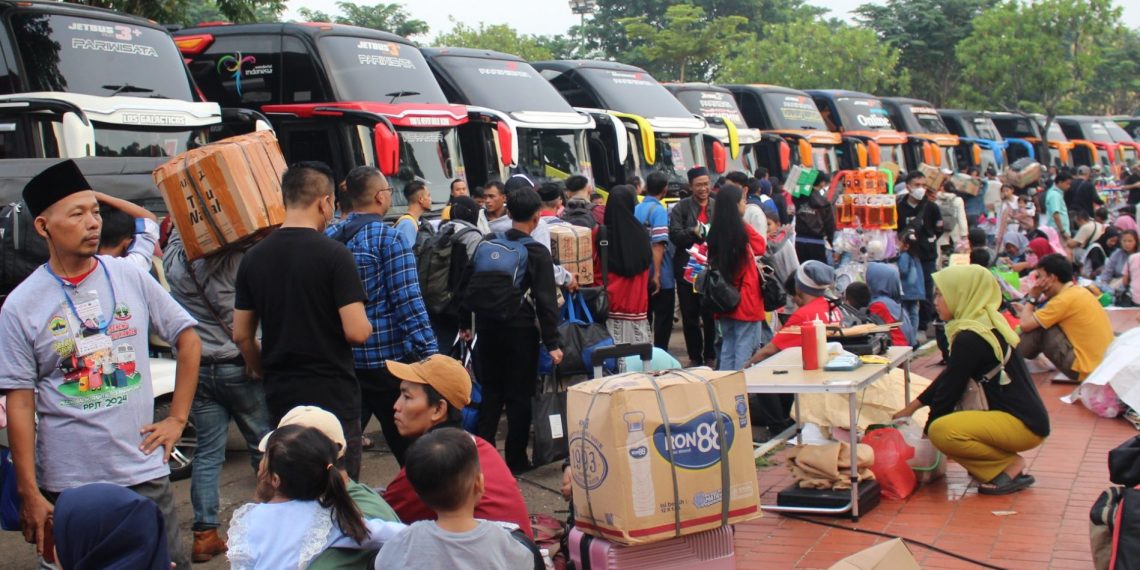 Mudik Lebaran: Tradisi Pulang Kampung yang Sarat Makna