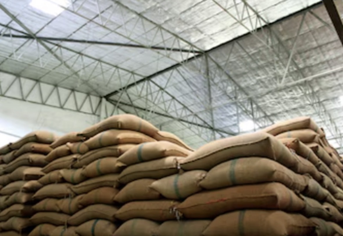 Cadangan Beras Nasional Capai 4 Juta Ton, Pemerintah Sebut Ketahanan Pangan Terjaga