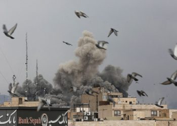 Konflik Timur Tengah Guncang Ekonomi Dunia, Brent Tembus US$ 82