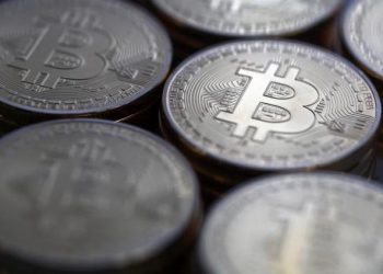 Bitcoin Bertahan di US$69.000, Investor Waspadai Perang dan Harga Energi