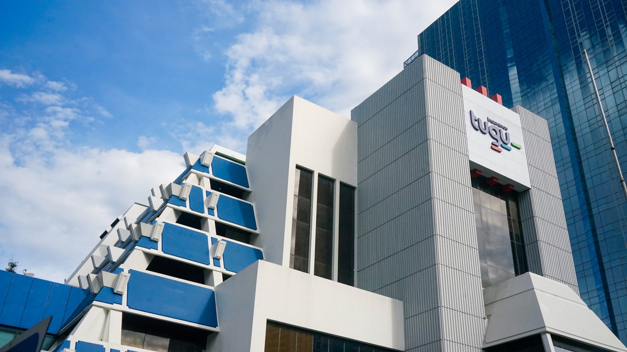 Tugu Insurance Tebar Kebaikan Jelang Idulfitri 1447 H Lewat Aksi Sosial