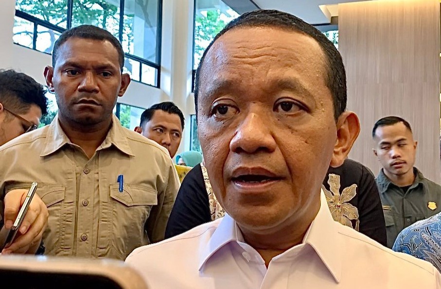 Bahlil gaspol konversi 120 juta motor ke listrik tapi kesiapan infrastruktur masih bikin orang ragu