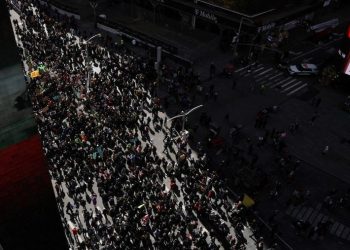 Jutaan Demonstran Penuhi Jalanan AS, Aksi Tolak Perang Berujung Ricuh di Los Angeles