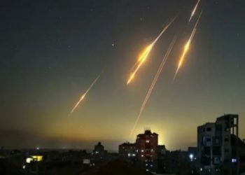 Konflik Memanas, Iran Serang Bandara Kuwait dan Wilayah Saudi