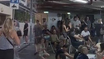 Rudal Iran Hantam Tel Aviv, Warga & Tentara Israel Panik Berebut Masuk Bunker