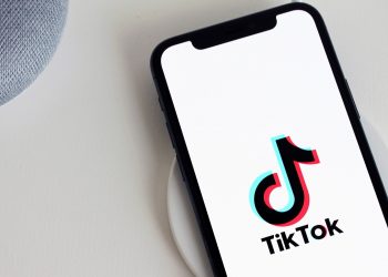 Akun TikTok hingga Roblox Anak di Bawah 16 Tahun Akan Diblokir Pemerintah