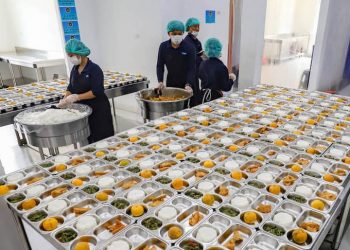 MBG Kini 5 Hari di 2026, Pemerintah Pastikan Gaji Pegawai Tetap