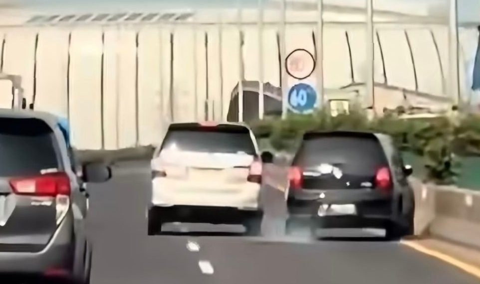 Senggolan Innova-Livina, Polisi Kesulitan Lacak Pemilik Asli Kendaraan