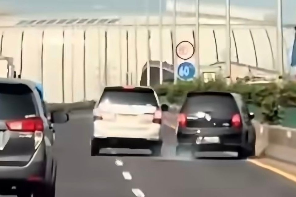 Senggolan Innova-Livina, Polisi Kesulitan Lacak Pemilik Asli Kendaraan