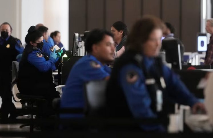 Anggaran Baru Trump Usulkan Privatisasi TSA untuk Pemeriksaan Keamanan Bandara
