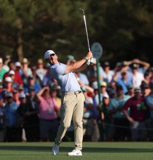 Rory McIlroy Tahan Tekanan, Rebut Green Jacket Kedua di Masters 2026