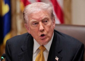 Laut Hormuz Memanas, Trump Instruksikan Tembak Kapal Iran