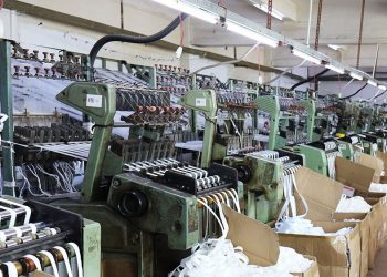 Perang di Timur Tengah Dorong Kenaikan Bahan Baku Tekstil hingga 40%