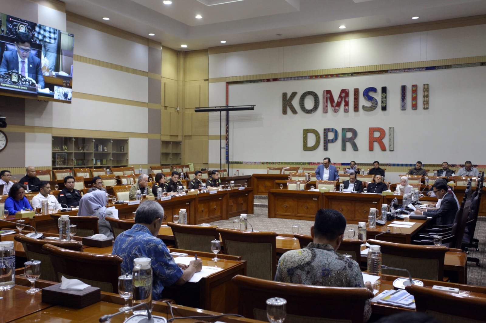 Komisi III DPR RI Gelar Rapat Panas dengan Kejaksaan dan Komisi Kejaksaan
