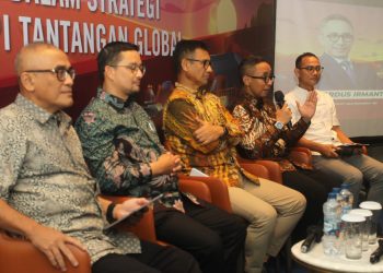 Industri Tambang Hadapi Risiko Geopolitik dan Pemangkasan Produksi