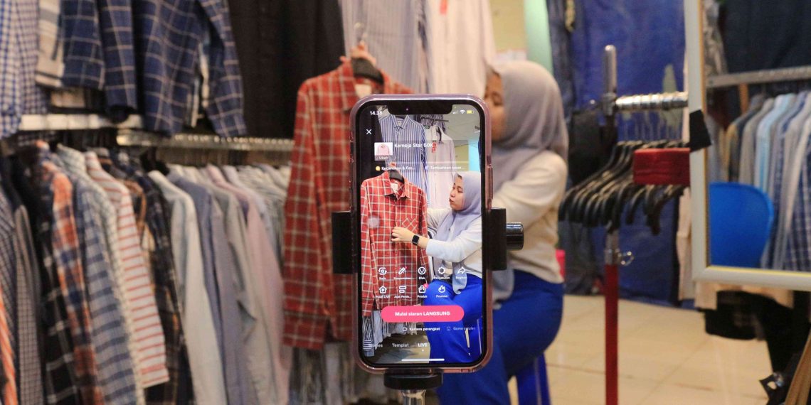 Strategi Konten Dongkrak Penjualan di Tokopedia dan TikTok Shop