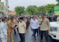 Prabowo Tinjau Korban Tabrakan Kereta di RSUD Bekasi