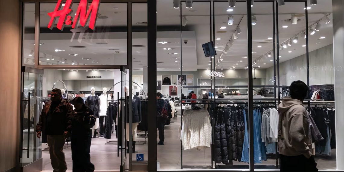 Ritel Fashion Terguncang, H&M Tutup 160 Toko dan Percepat Transformasi Digital