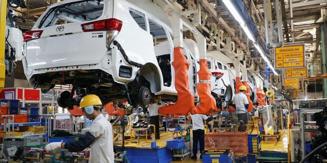 Industri Otomotif Global Tertekan, Pabrikan AS, Jepang, dan Jerman Kejar Teknologi China