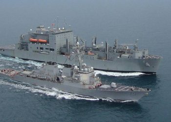 Teluk Oman Memanas Lagi! AS dan Iran Saling Gempur Meski Gencatan Senjata Berlaku