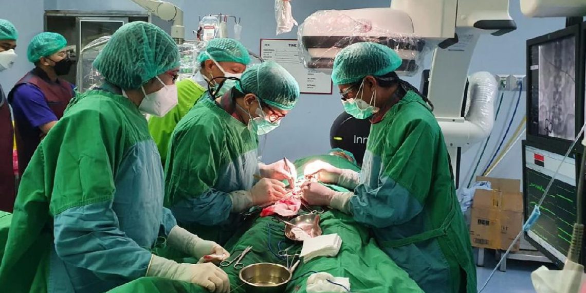 Di Balik Mahalnya Biaya Medis: Harapan Hidup yang Semakin Panjang