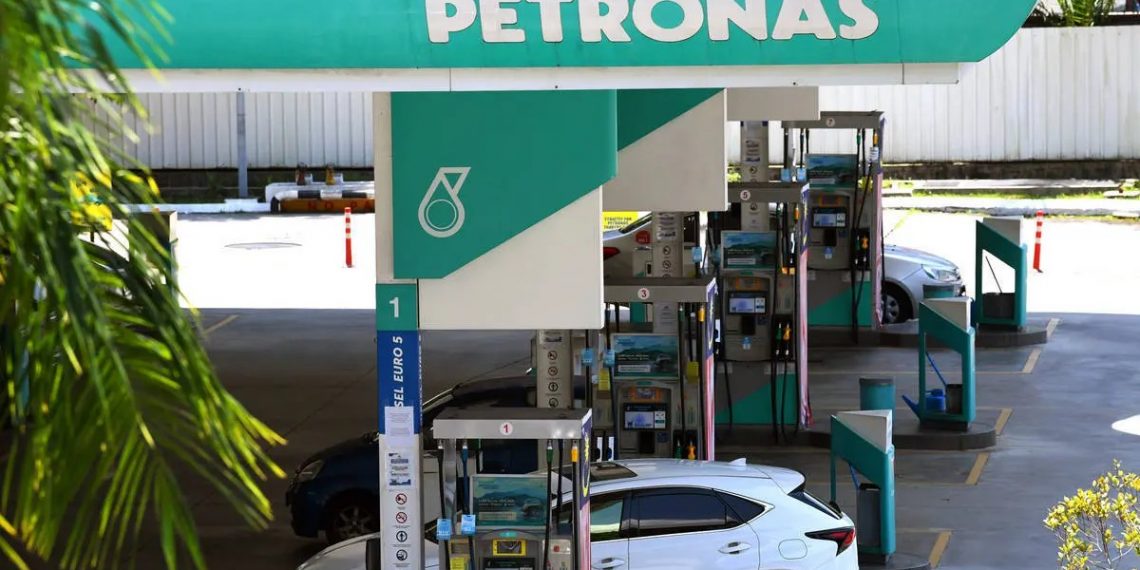 Ancaman Nyata di Depan Mata, Malaysia Bersiap Hadapi Krisis BBM Mulai Juni