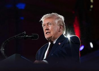 Panas! Trump Dorong Sekutu Rebut Selat Hormuz di Tengah Perang Iran