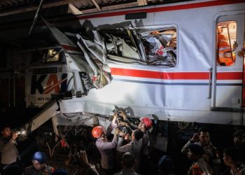 Tragedi Kereta di Bekasi Timur Tewaskan 14 Orang, Pemerintah Fokus Tunggu Temuan KNKT