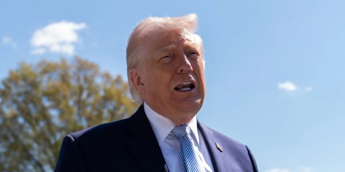 Donald Trump Umumkan Blokade Selat Hormuz Usai Negosiasi Damai Gagal